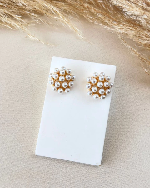 BRINCO BASE TODO EM PEROLAS DOURADO