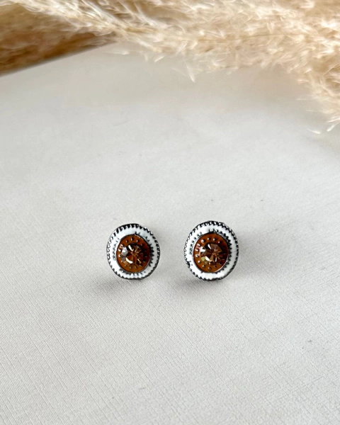 BRINCO OVAL RESINADO STRASS CENTRAL PRATEADO - comprar online