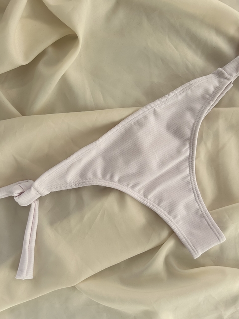 Less Bikini Olas (Blanco)