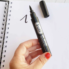 Marcador Punta Pincel Negro Big Brush Trabi - comprar online
