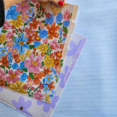 Carpeta Flowers A4 en L Con Divisiones FW 998624 - Zona Papel