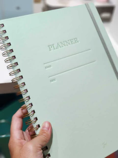 Cuaderno A4 Premium Tapa Dura C/Elástico Simply FW 999739 - comprar online