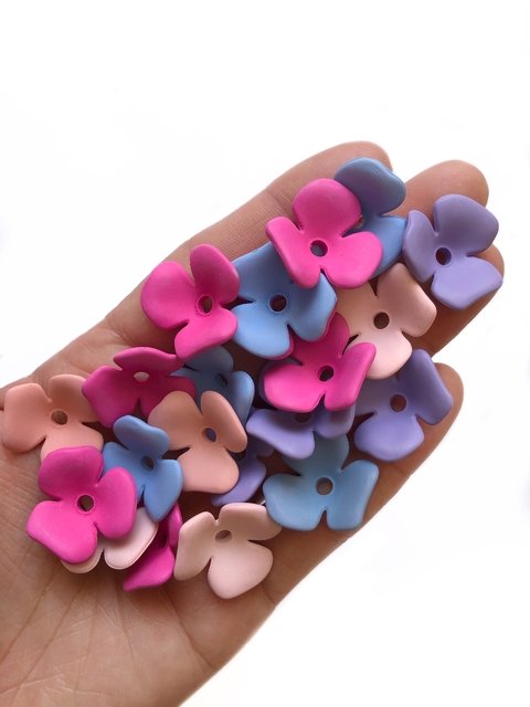 Flor com furo passante colorida - 15 gramas - comprar online