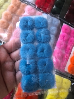 Pompom pelinho pequeno - 10 unidades (leia a descrição abaixo) - comprar online