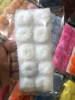 Pompom pelinho pequeno - 10 unidades (leia a descrição abaixo) - comprar online