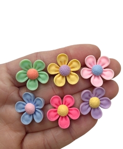 Aplique mini flor - 6 unidades (1 de cada cor)
