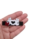 Aplique para hair clips mão da Minnie (6cm) acrílico - 1 unidade