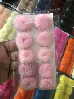 Pompom pelinho pequeno - 10 unidades (leia a descrição abaixo) na internet