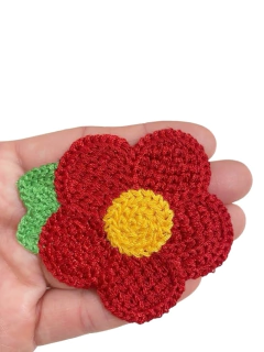 Aplique flor vermelha grande crochê - 1 unidade