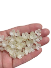 Flor pérola com furo - 15 gramas