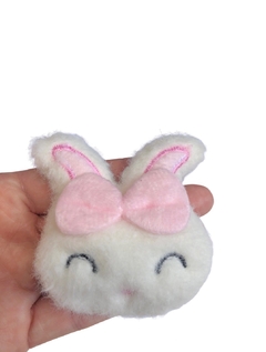 Aplique coelha pelúcia laço rosa - 1 unidade