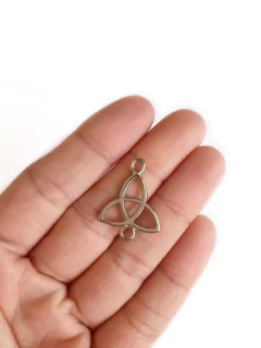 entremeio triquetra metal - 1 unidade