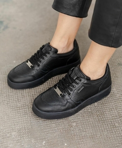 Ascari - Total Black - comprar online