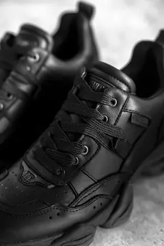 Mitt - Total Black - Manon
