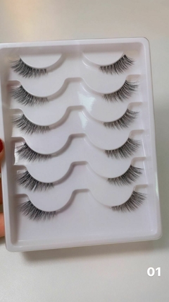 Cartela com 6 pares de Cílios Postiços
