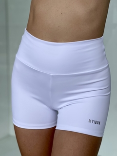 Shortinho Power - Branco  - short fitness para treino, crossfit, academia e esportes da marca My Box Fitnesswear