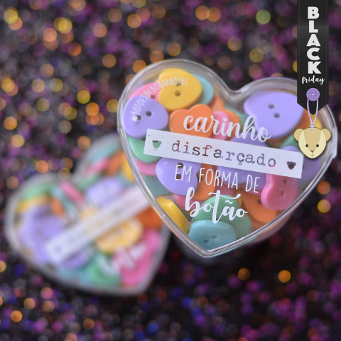 Caixinha CORAÇÃO "divertida" | 36 botões 15 e 20mm