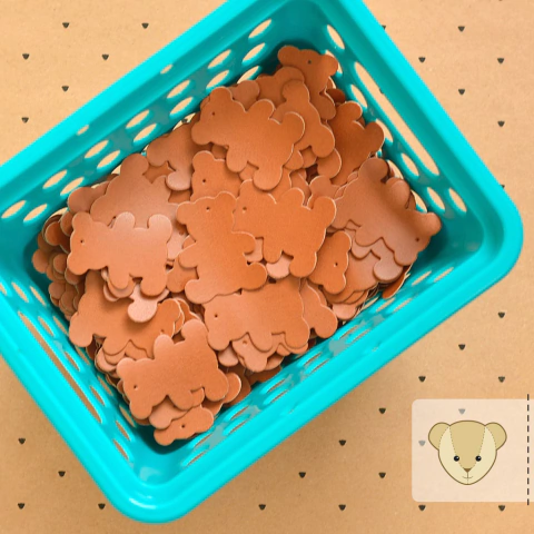 Kit com 4 pingentes Urso - CARAMELO