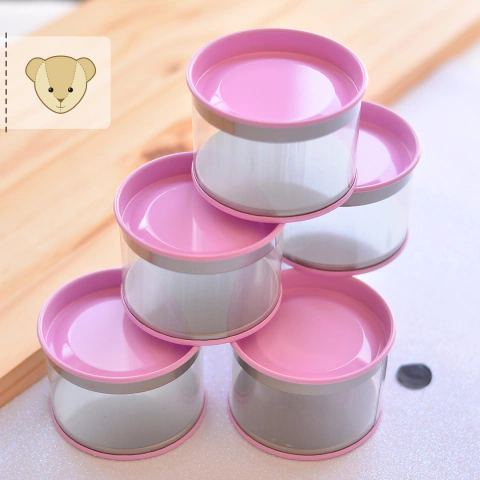 kit com 6 latinhas translúcidas com tampa rosa