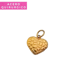 MINI DIJE CORAZON LABRADO MACIZO ACERO DORADO (11*9MM) - comprar online