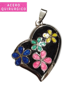 CORAZON EN LAMINA ESMALTADO FLORES 40 X 35 MM - comprar online