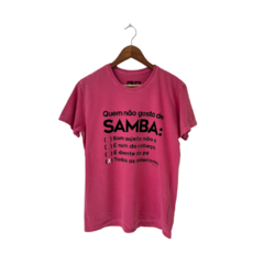 Camiseta Quem não gosta de samba - Combo casal na internet