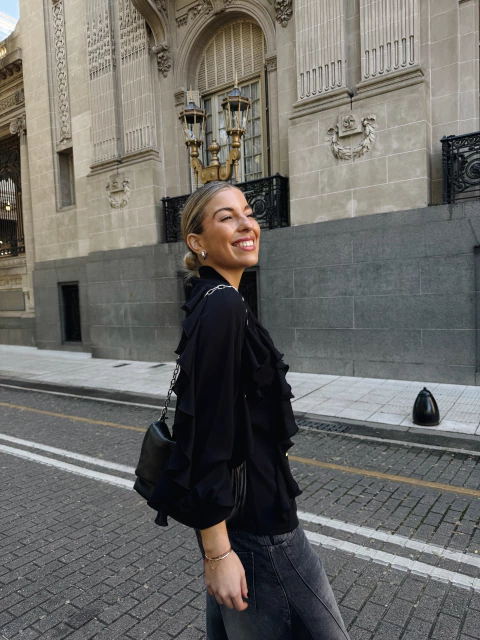 BLUSA GIANNA NEGRA - comprar online