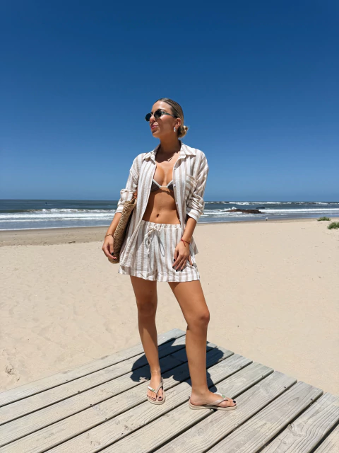 SHORT DOLCE RAYADO BEIGE - comprar online