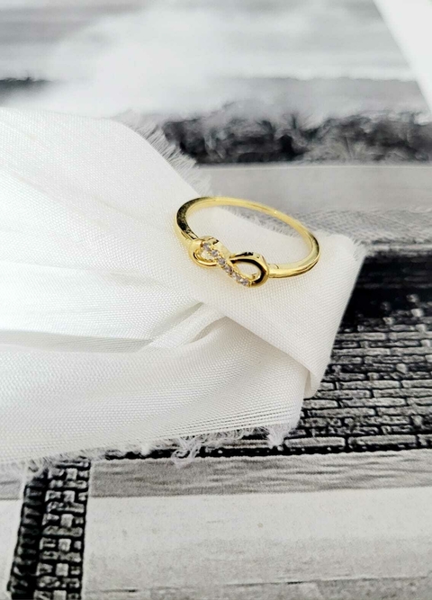 EA 019 oro y plata