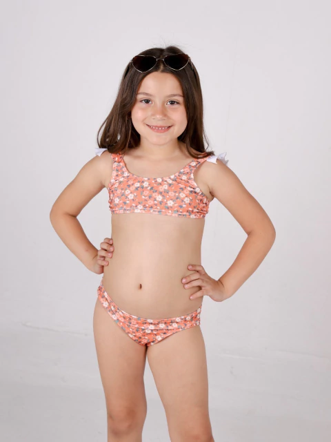 Bikini florcitas nena
