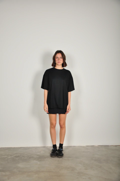 Remera BASIC [negro] - comprar online