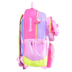 Mochila escolar Simones Mushi a brillar en internet