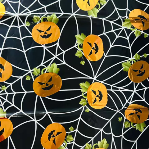 TOALHA PLÁSTICA DE MESA HALLOWEEN 1,37M X 1,83M