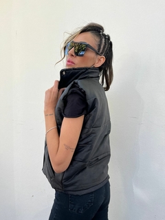 Chaleco Engomado Puffer - $58.350 efectivo/transferencia - comprar online