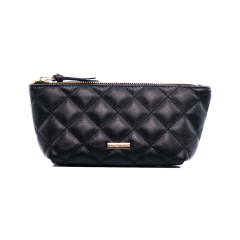 NECESSAIRE EM COURO LEGÍTIMO MATELASSÊ PRETA