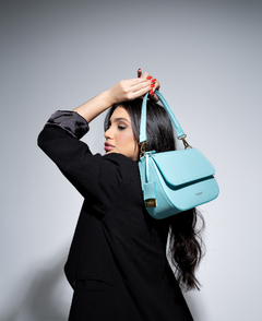 Imagem do BOLSA COURO LEGÍTIMO BAGUETE RETANGULAR AZUL LISO
