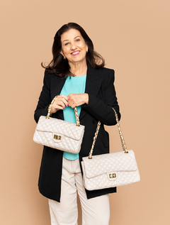 BOLSA COURO LEGÍTIMO QUILTED MÉDIA EM MATELASSÊ OFF WHITE - loja online