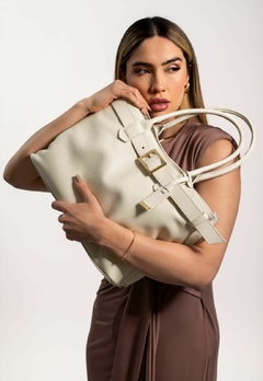 Imagem do BOLSA EM COURO LEGÍTIMO BUCKLE COM CINTO OFF WHITE