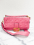 Bolsa Fendi Baguette FF Embossed Large Light Pink na internet