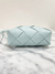 Bolsa Bottega Veneta Cassete Small Candy Blue na internet