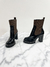 Bota Louis Vuitton Star Trail Ankle Boot Monograma e Preto 35Br - comprar online