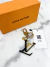 Chaveiro Louis Vuitton Capucine Initiales Bag Charm - loja online