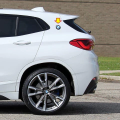 Emblema Coluna Lateral Bmw X2 (F39) 2018 a 2023 Original na internet