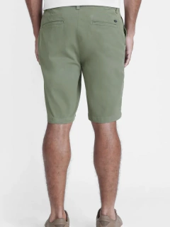 BERMUDA MASCULINA ARAMIS CHINO COLOR VERDE MILITAR na internet