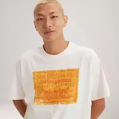 Camiseta MASCULINA Levi's Vintage Fit Graphic OFF WHITE na internet