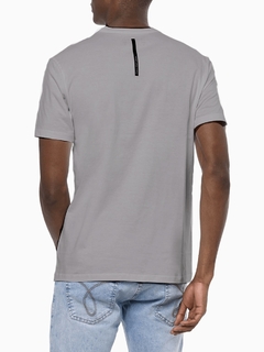 Camiseta Masculina Estampa Ômega Calvin Klein Jeans MESCLA - comprar online