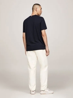 CAMISETA TOMMY HILFIGER Logo Cursivo PRETA - comprar online