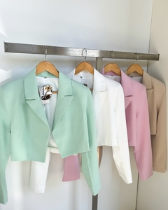 Blazer cropped Magnolia - comprar online