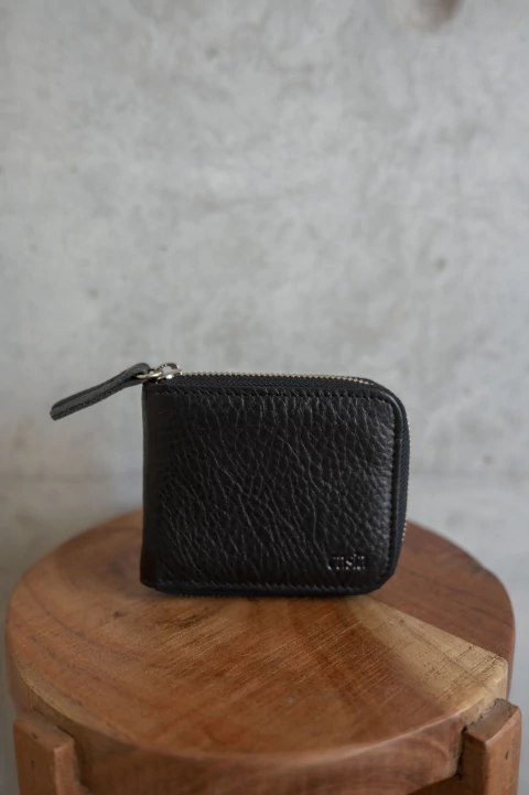 Billetera de cuero negra FERIA - comprar online