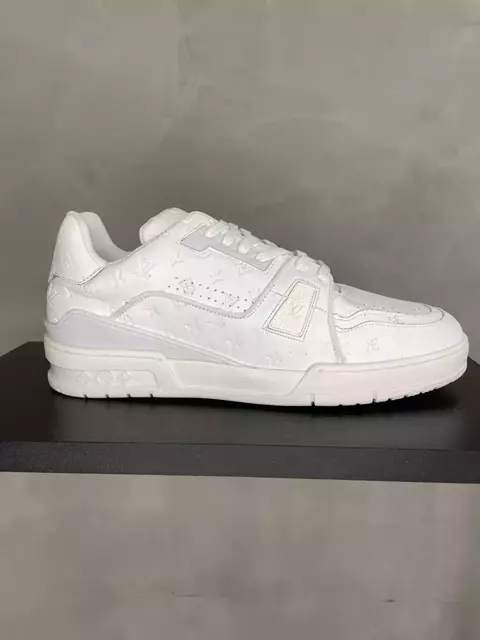 LOUIS VUITTON TRAINER BRANCO